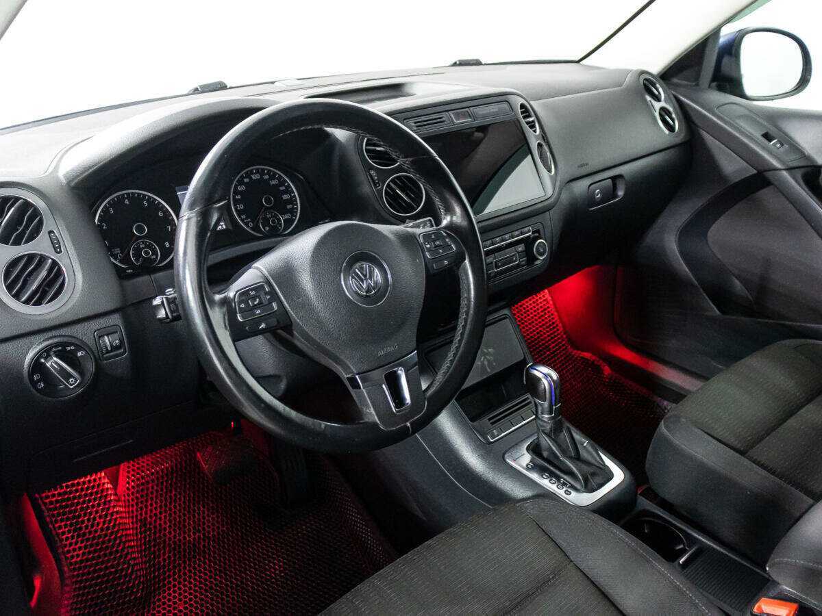 Купить Volkswagen Tiguan с пробегом. Фото: #10