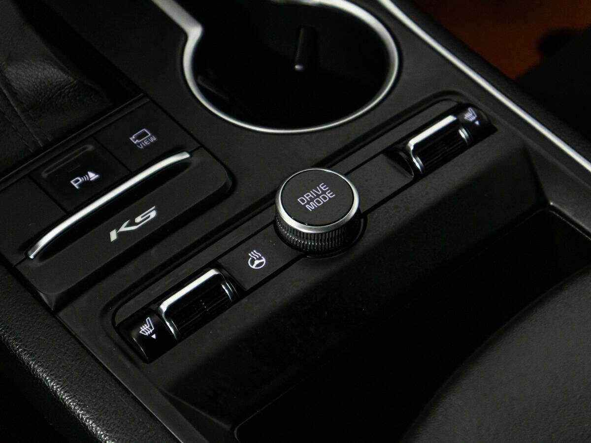 Купить Kia K5 с пробегом. Фото: #18