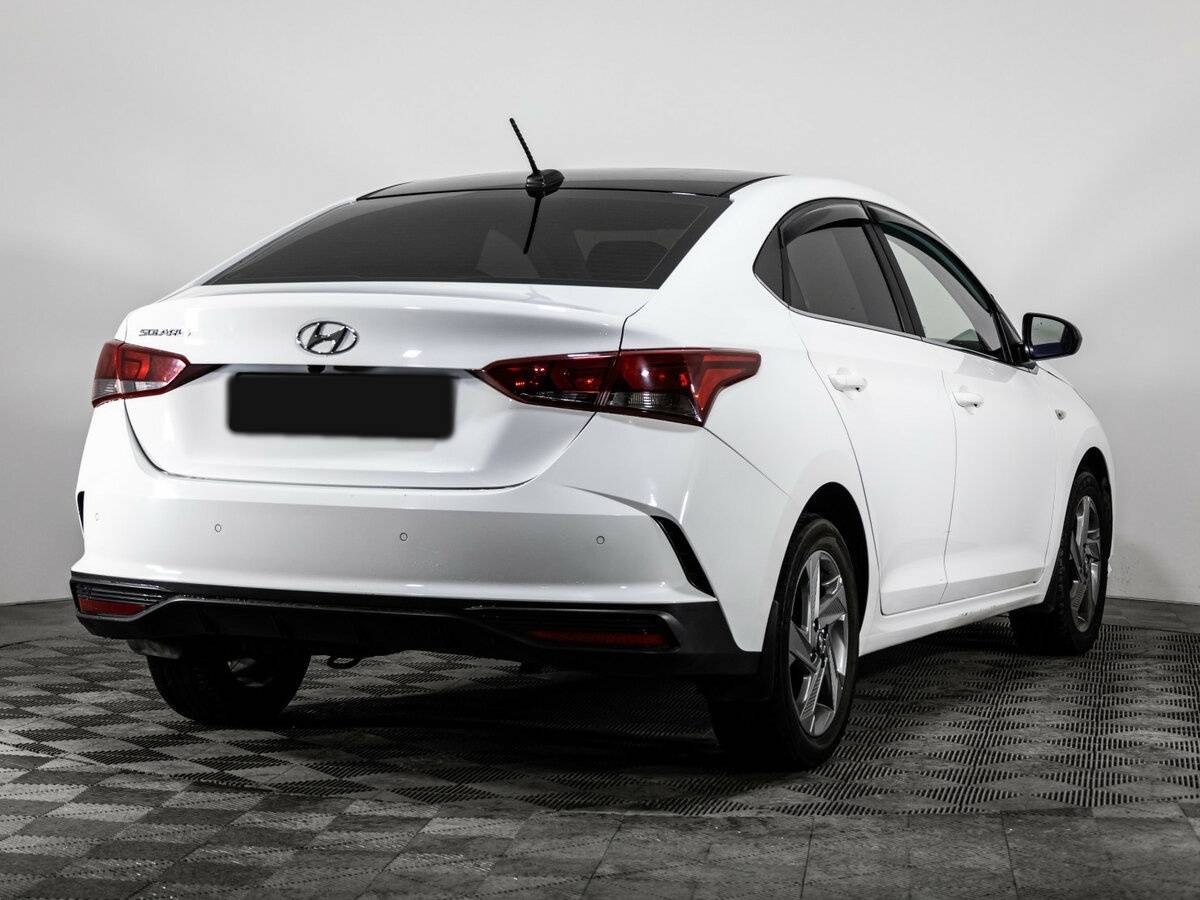 Купить Hyundai Solaris с пробегом. Фото: #3