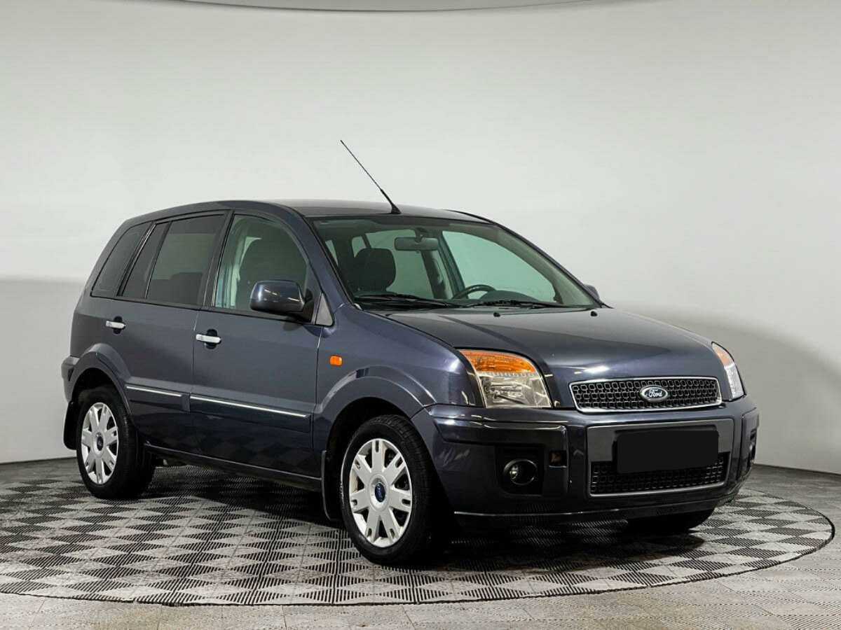 Купить Ford Fusion с пробегом. Фото: #2