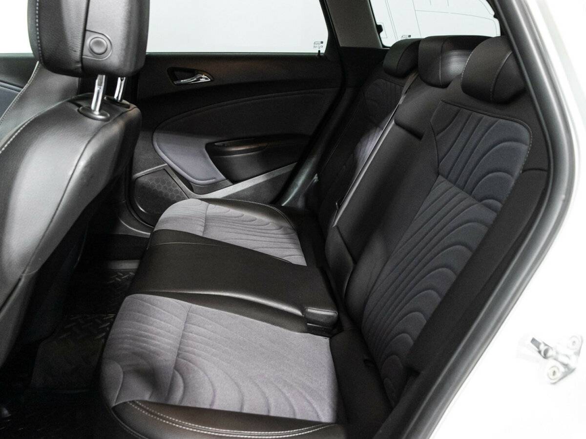 Купить Opel Astra с пробегом. Фото: #9