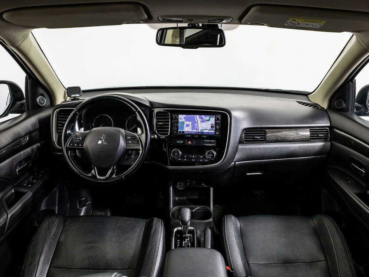 Купить Mitsubishi Outlander с пробегом. Фото: #12