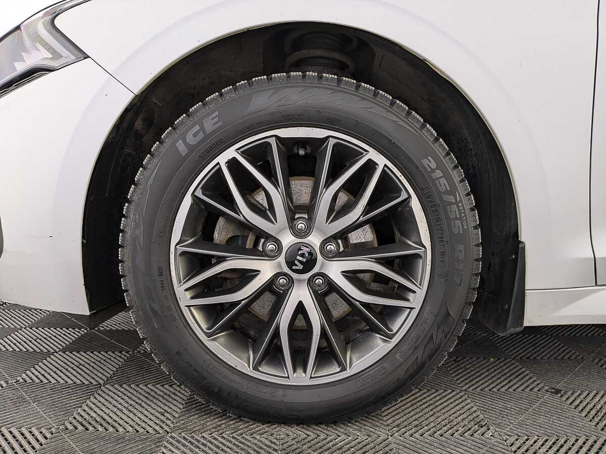 Купить Kia K5 с пробегом. Фото: #11