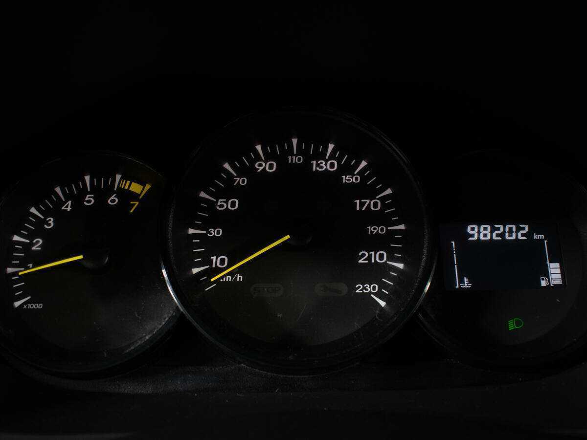 Купить Renault Megane с пробегом. Фото: #8