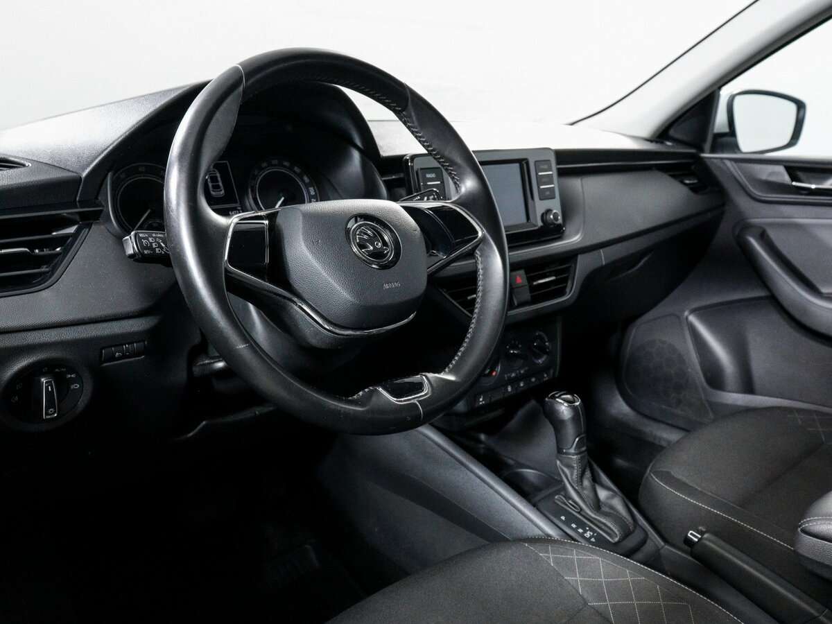 Купить Skoda Rapid с пробегом. Фото: #13