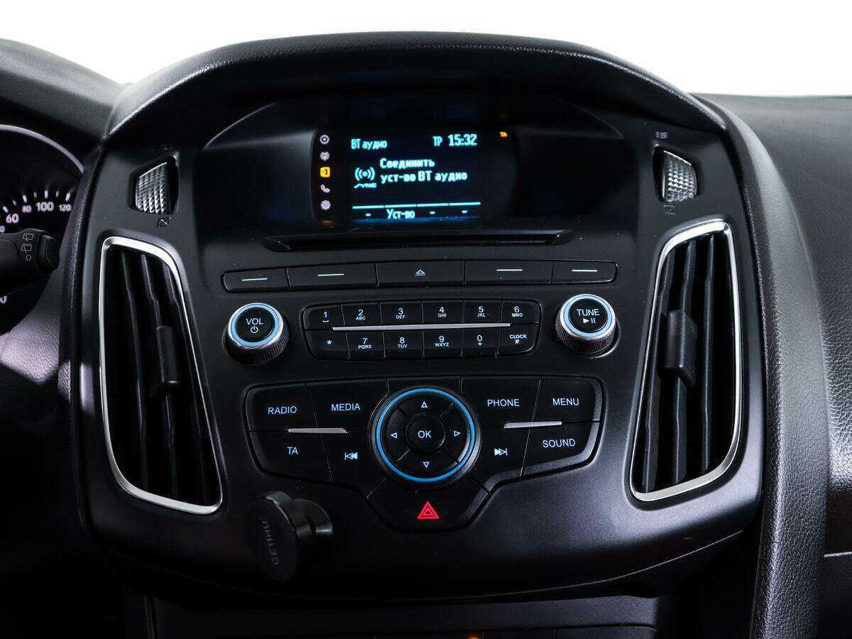 Купить Ford Focus с пробегом. Фото: #17
