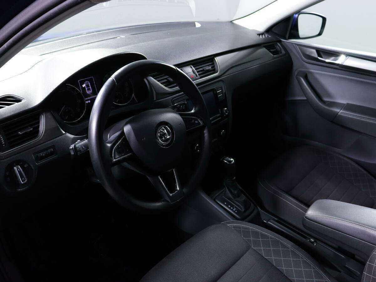 Купить Skoda Rapid с пробегом. Фото: #11