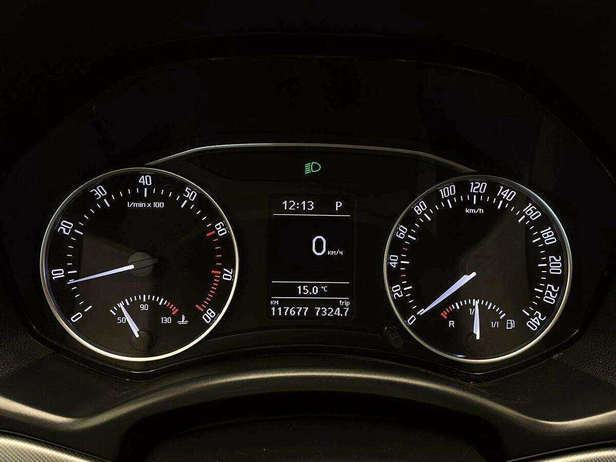 Купить Skoda Octavia с пробегом. Фото: #18