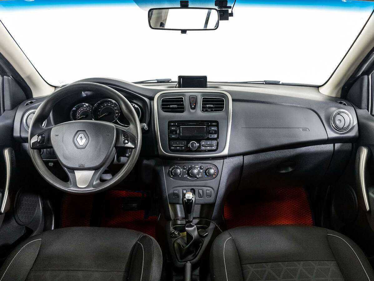 Купить Renault Sandero с пробегом. Фото: #11