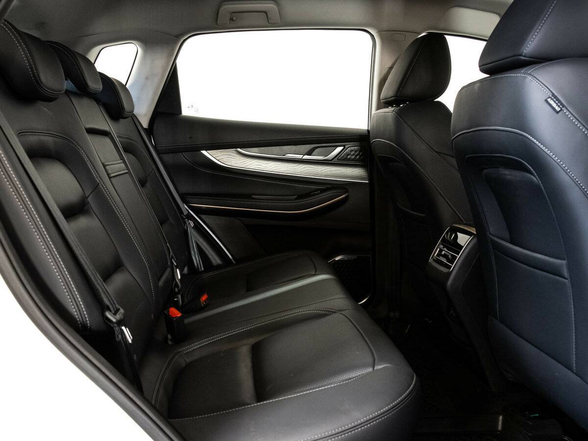 Купить EXEED LX с пробегом. Фото: #13