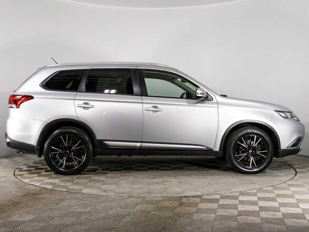 Купить Mitsubishi Outlander с пробегом. Фото: #3