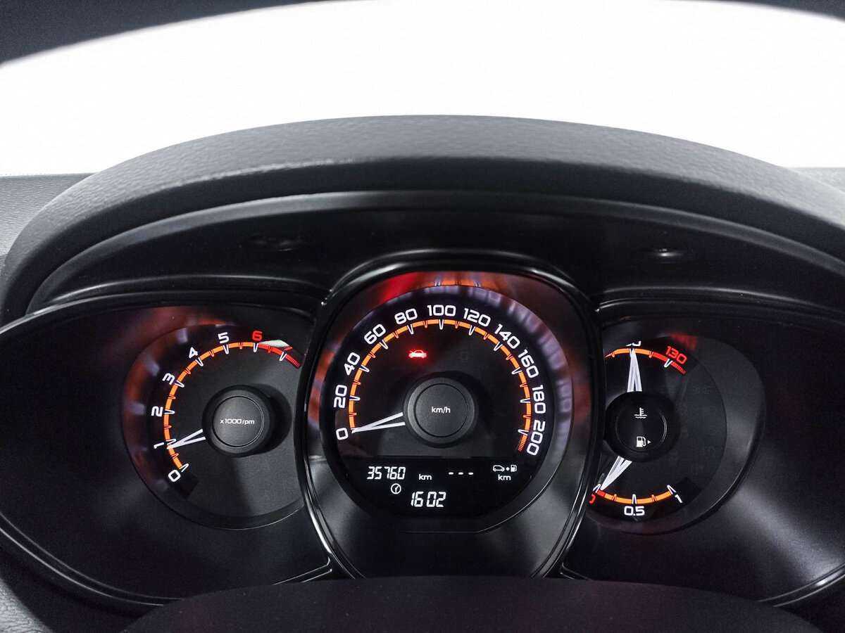 Купить Lada (ВАЗ) Vesta с пробегом. Фото: #12