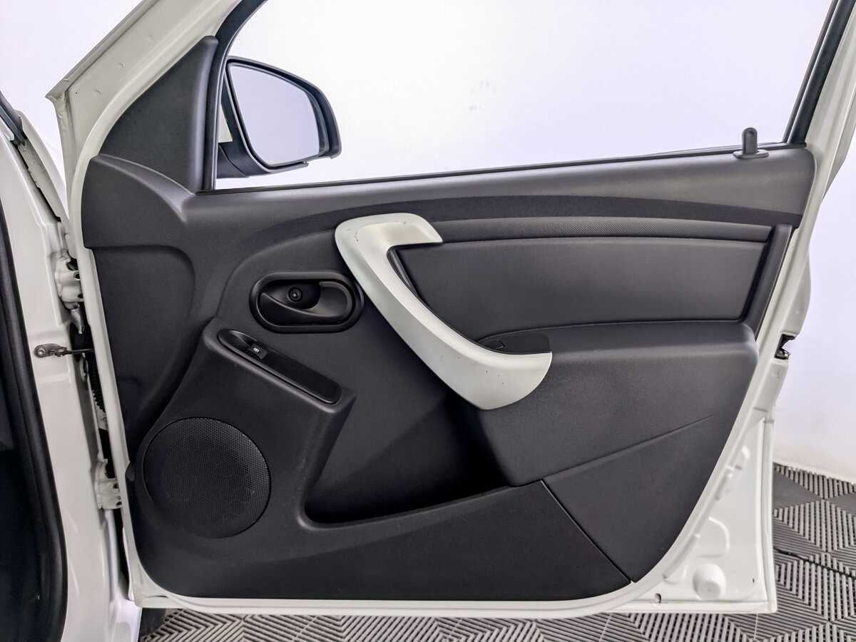 Купить Lada (ВАЗ) Largus с пробегом. Фото: #21