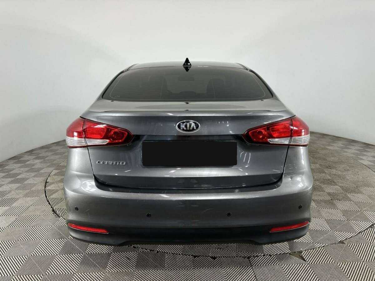 Купить Kia Cerato с пробегом. Фото: #2