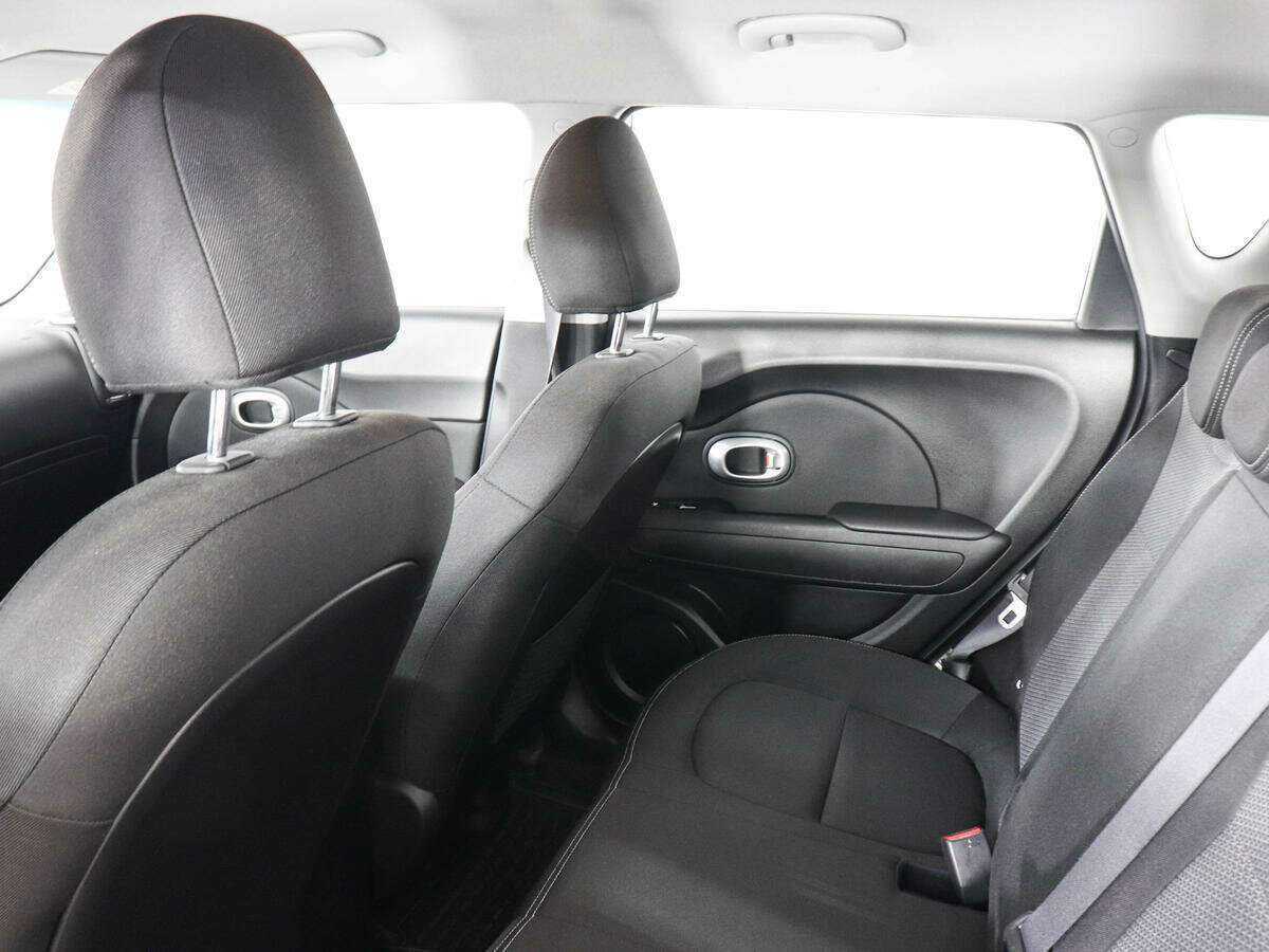 Купить Kia Soul с пробегом. Фото: #11