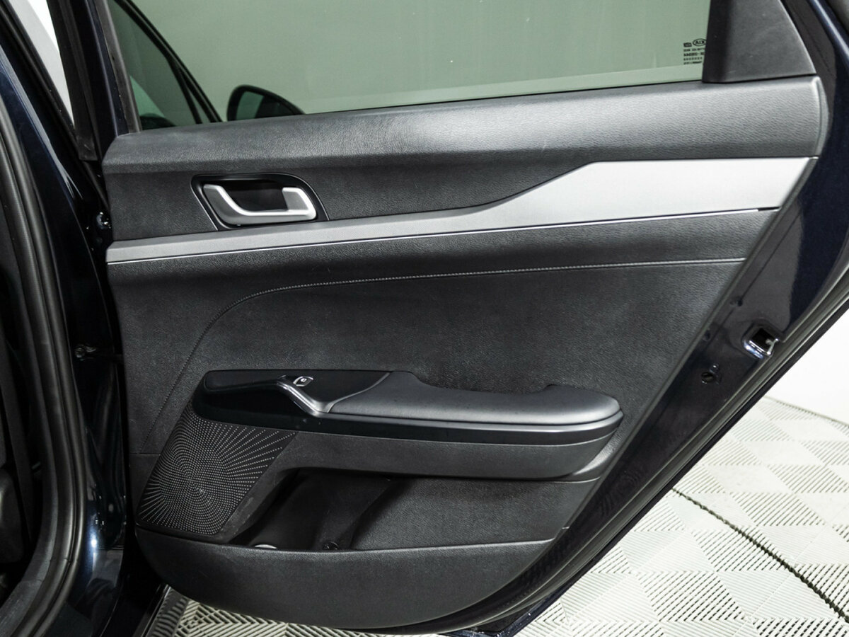 Купить Kia K5 с пробегом. Фото: #25