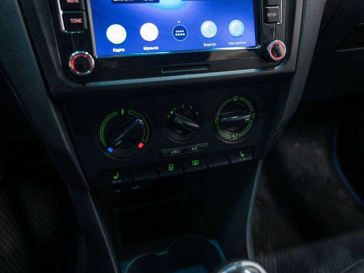 Купить Skoda Rapid с пробегом. Фото: #22