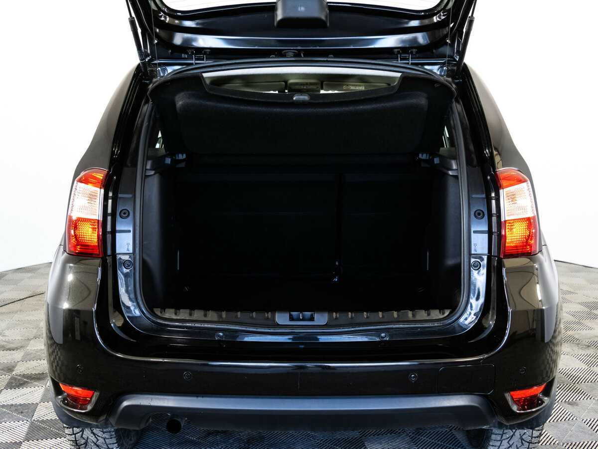 Купить Nissan Terrano с пробегом. Фото: #15