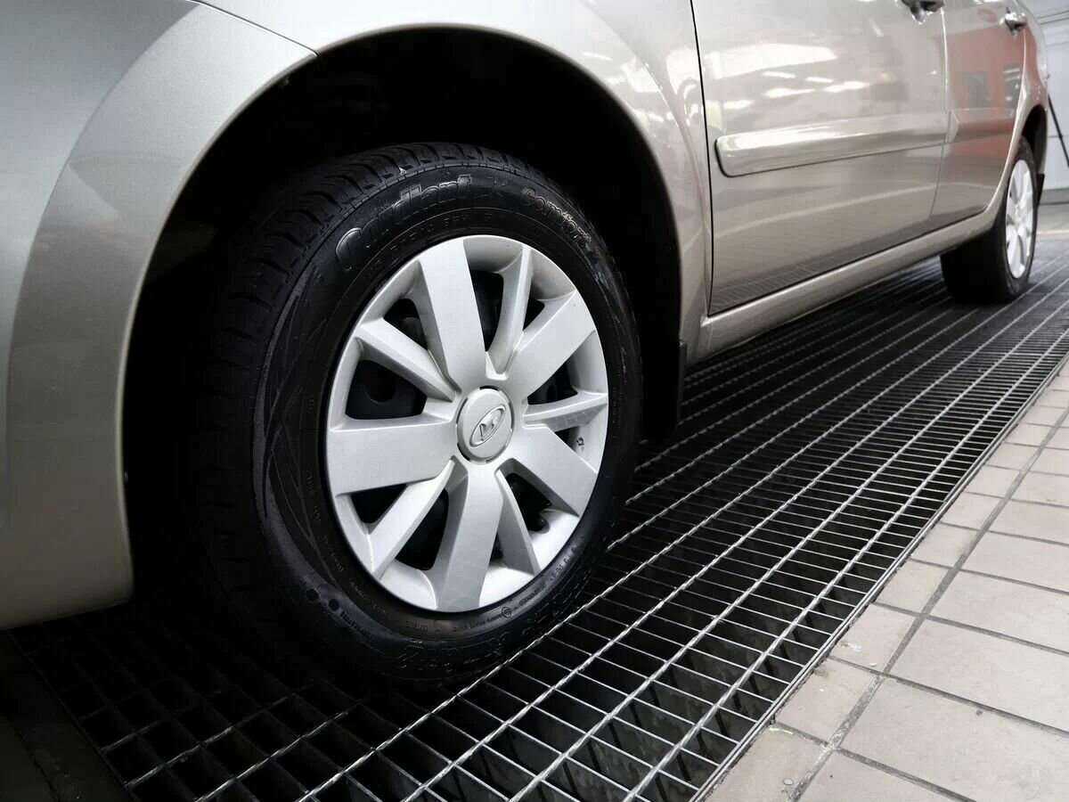 Купить Lada (ВАЗ) Granta с пробегом. Фото: #22