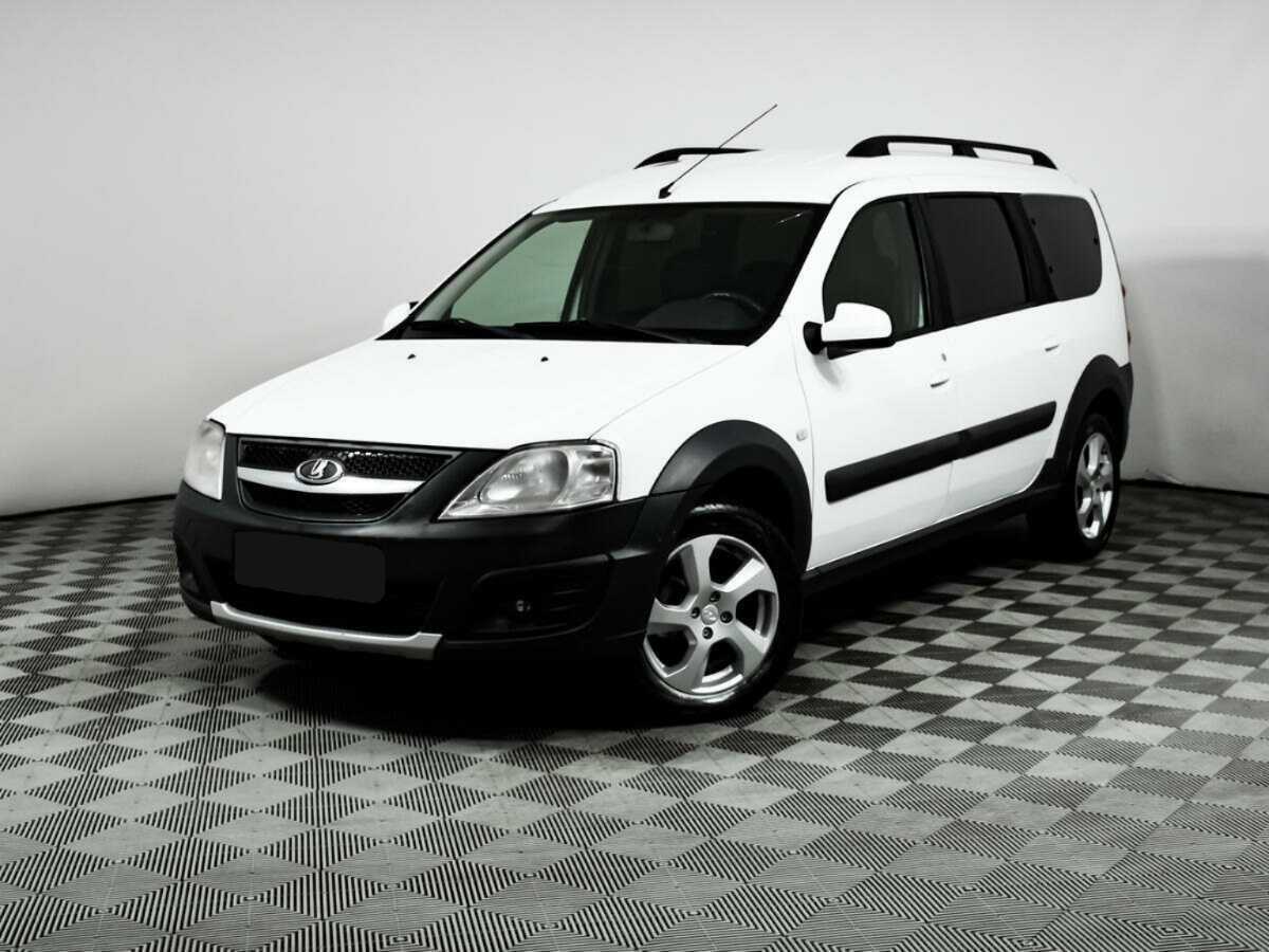 Купить Lada (ВАЗ) Largus с пробегом. Посмотреть фото