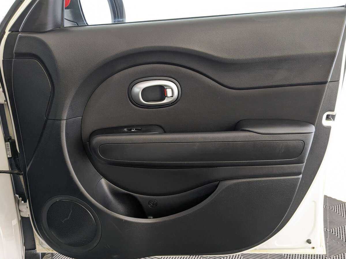 Купить Kia Soul с пробегом. Фото: #19