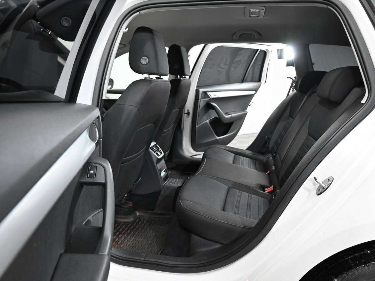 Купить Skoda Octavia с пробегом. Фото: #10