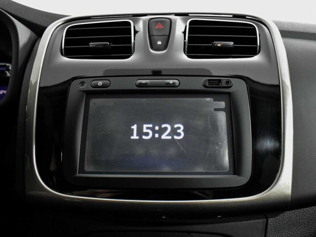 Купить Renault Logan с пробегом. Фото: #11