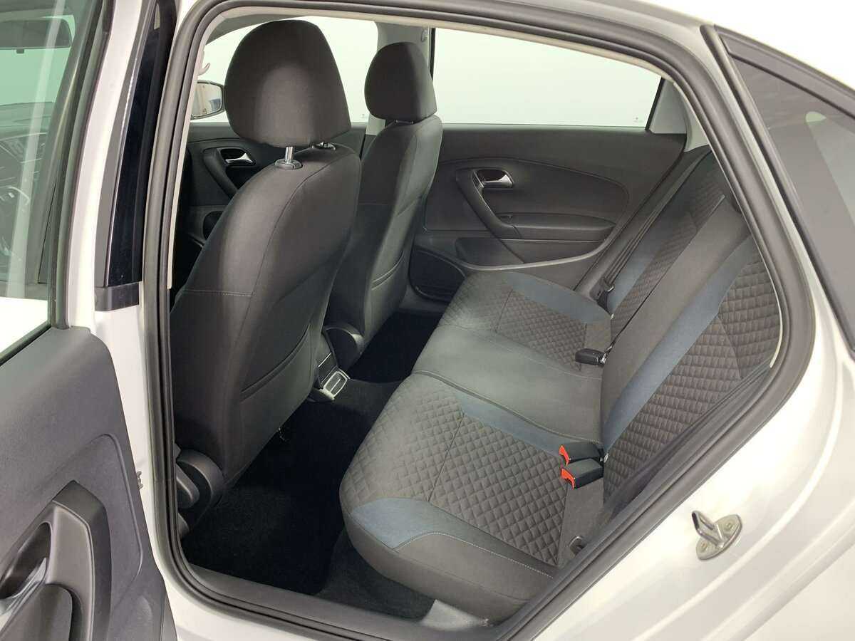 Купить Volkswagen Polo с пробегом. Фото: #6