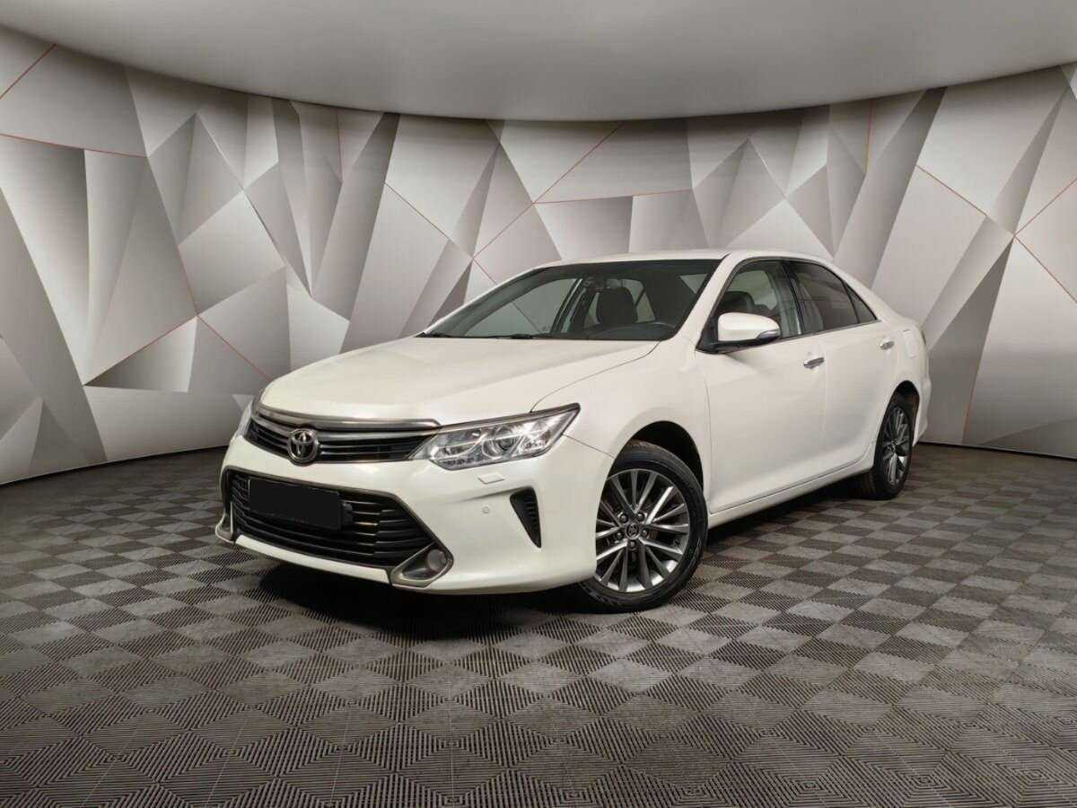 Купить Toyota Camry с пробегом. Посмотреть фото