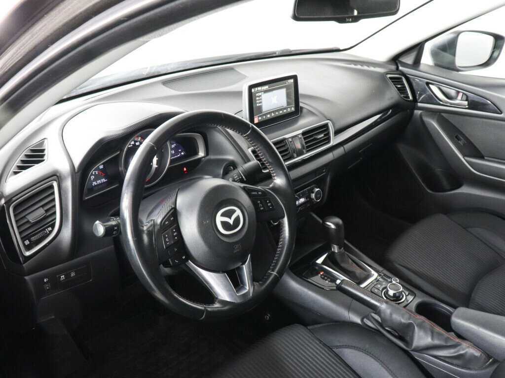 Купить Mazda 3 с пробегом. Фото: #4