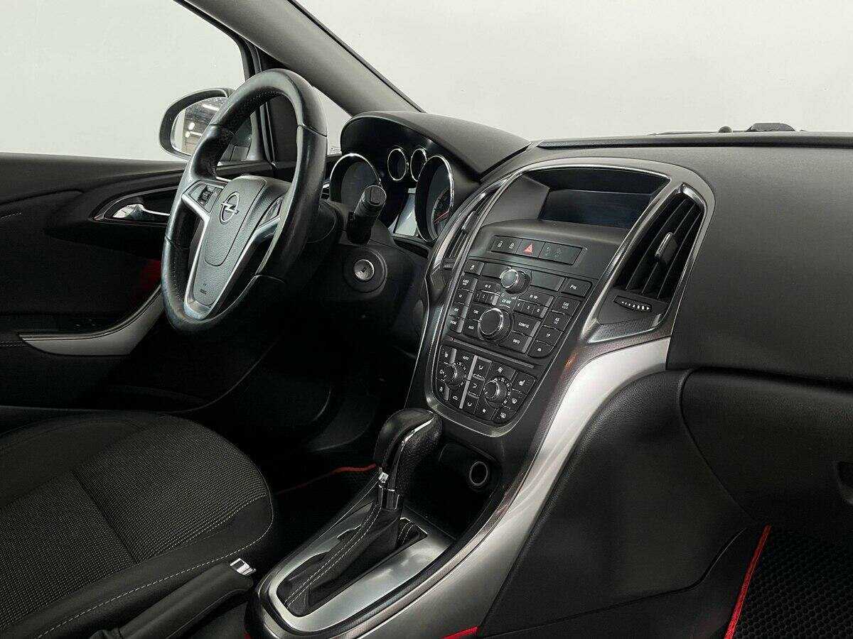 Купить Opel Astra с пробегом. Фото: #8