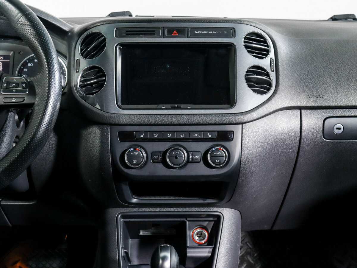 Купить Volkswagen Tiguan с пробегом. Фото: #12