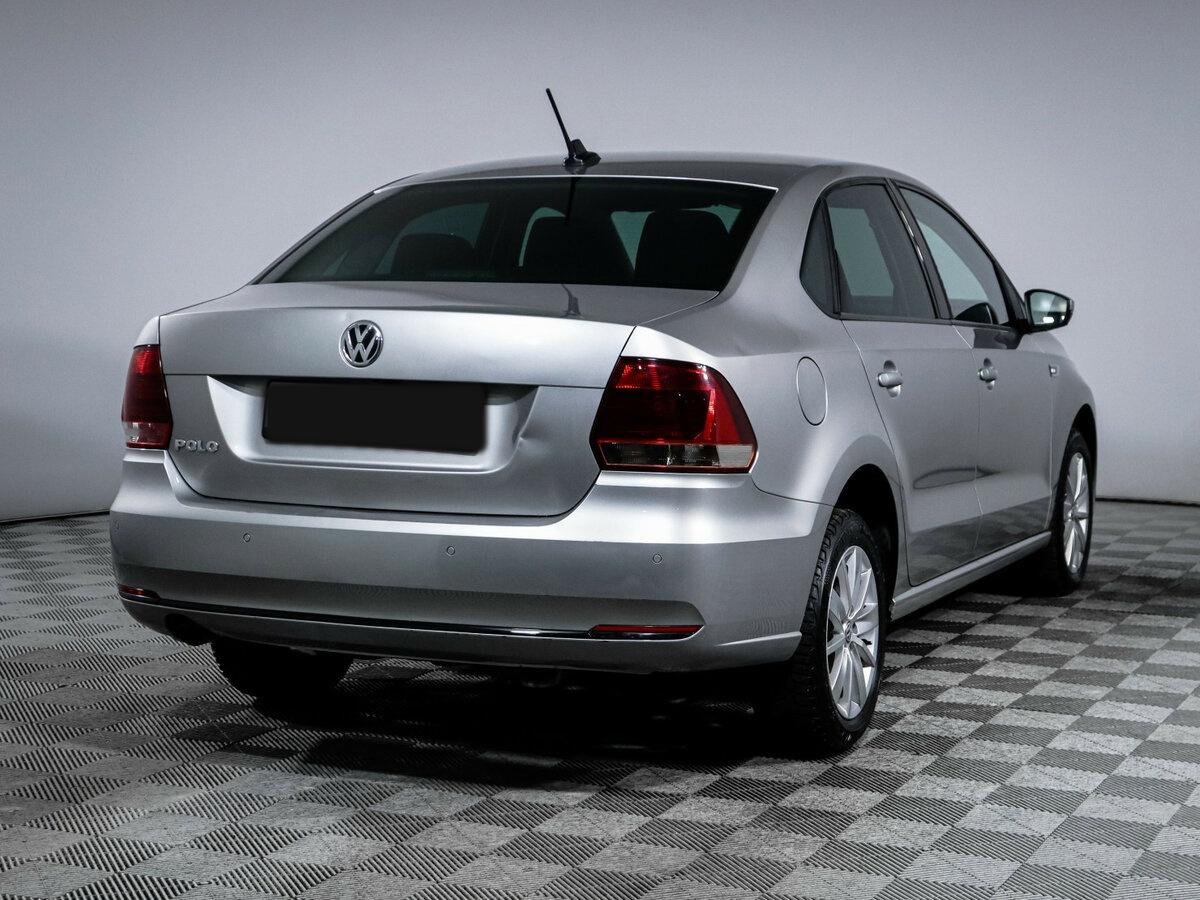 Купить Volkswagen Polo с пробегом. Фото: #3