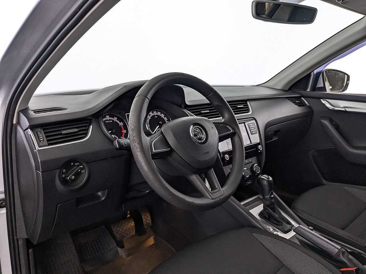 Купить Skoda Octavia с пробегом. Фото: #14