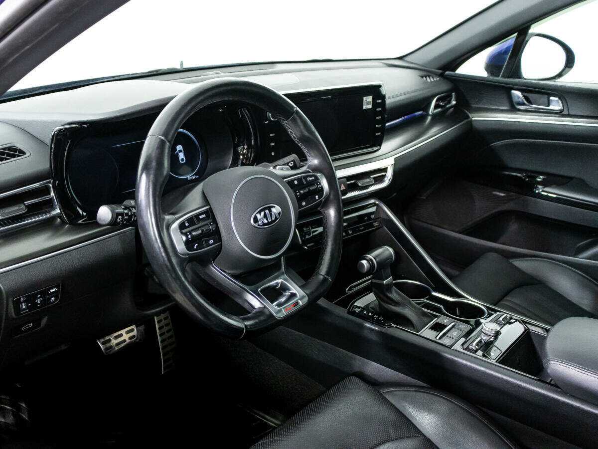 Купить Kia K5 с пробегом. Фото: #10