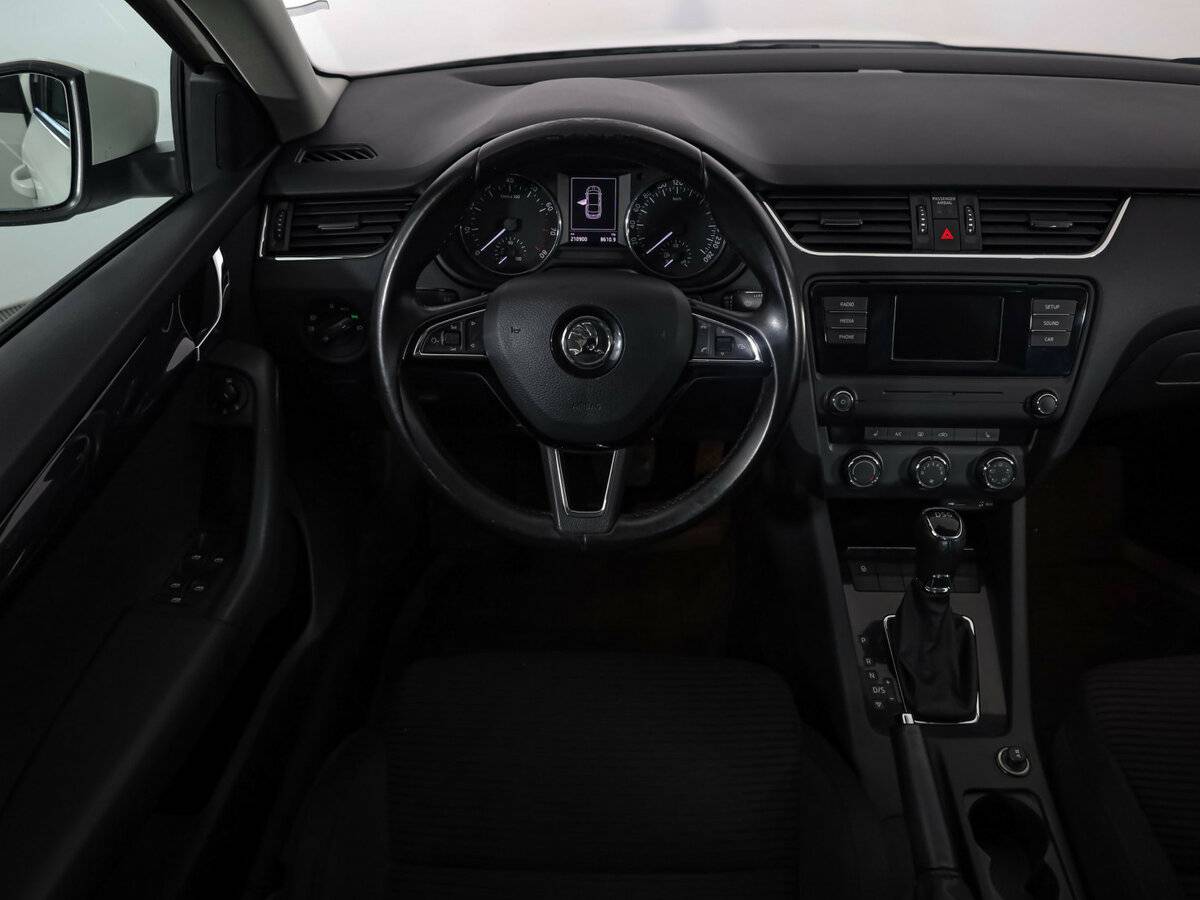 Купить Skoda Octavia с пробегом. Фото: #8