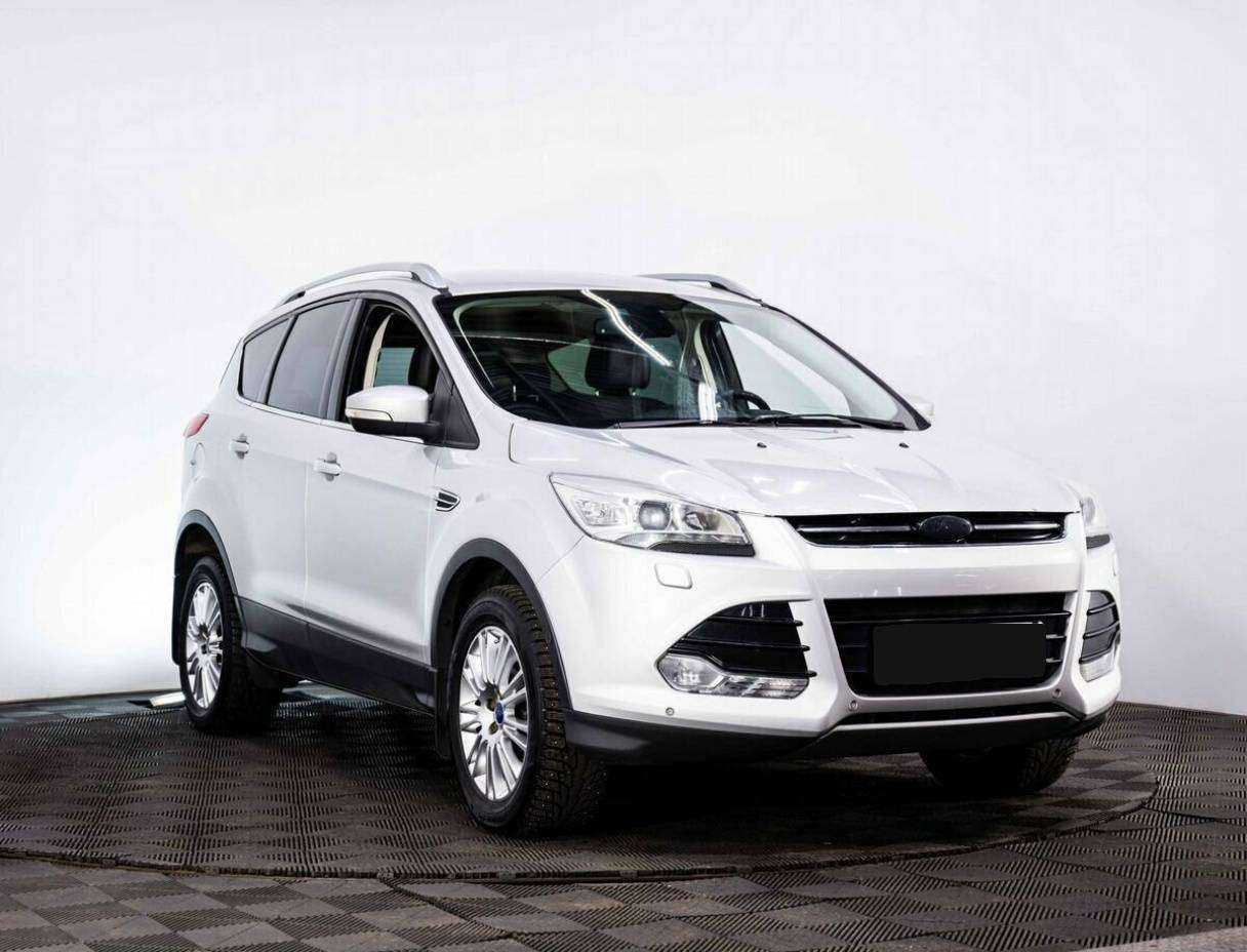 Купить Ford Kuga с пробегом. Фото: #2