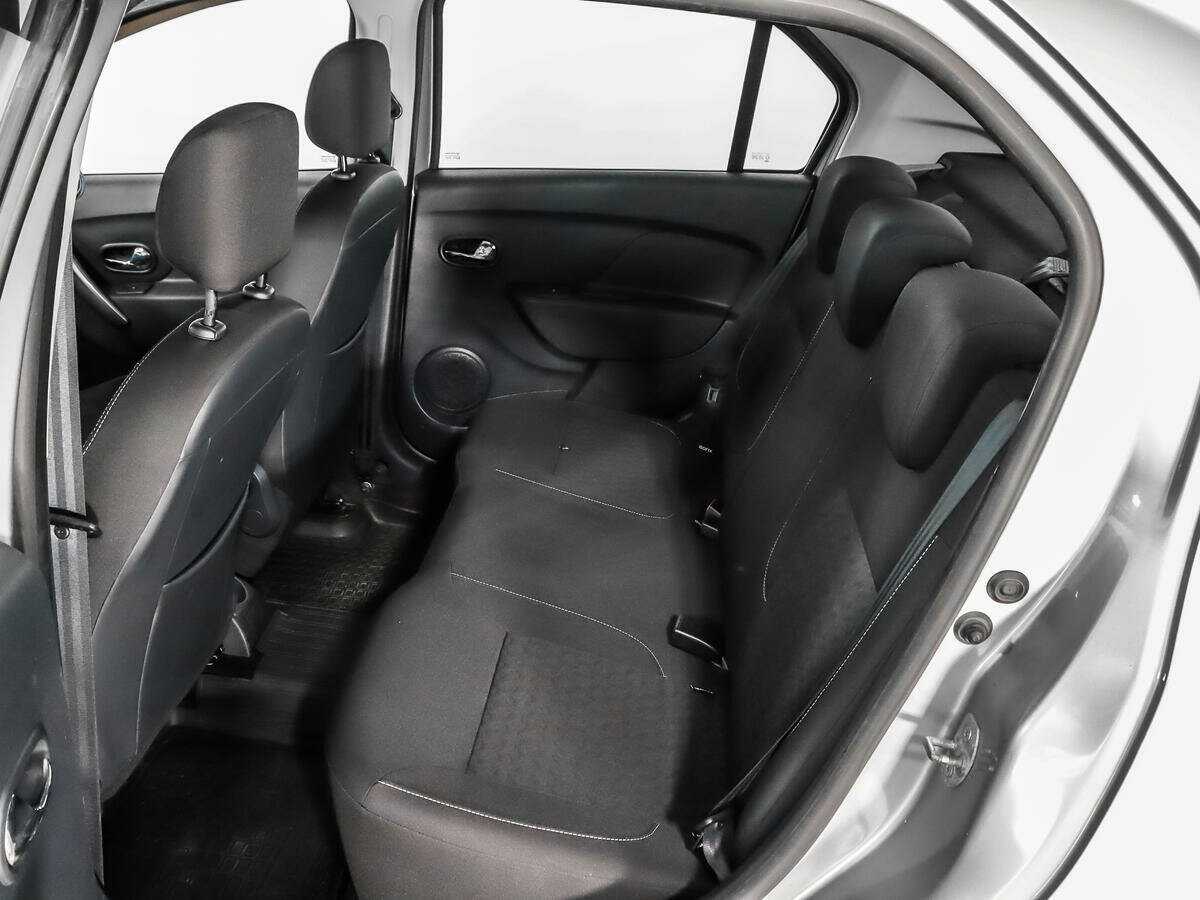 Купить Renault Logan с пробегом. Фото: #9