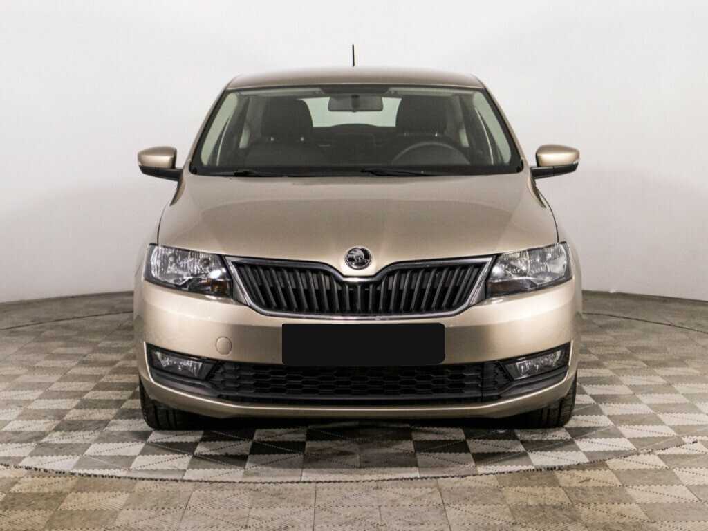 Купить Skoda Rapid с пробегом. Фото: #1