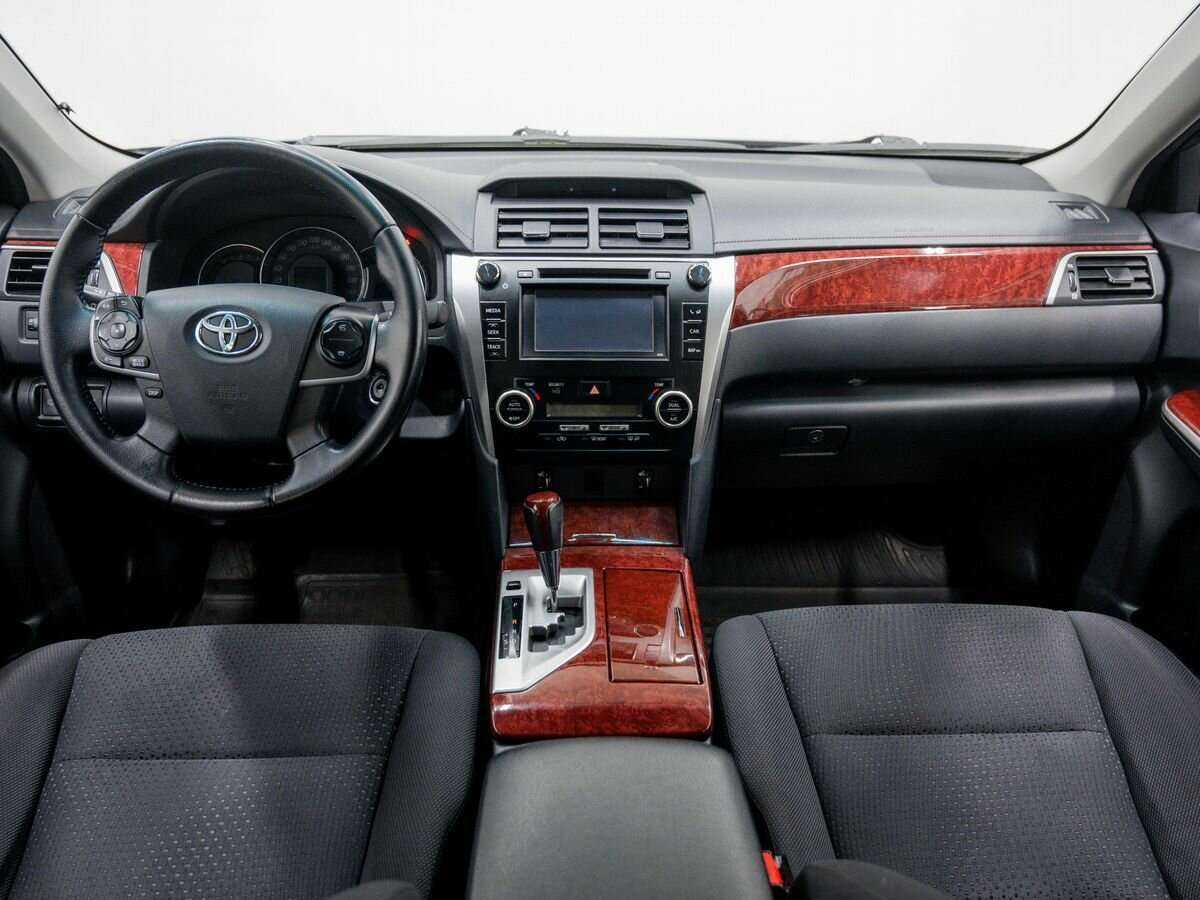 Купить Toyota Camry с пробегом. Фото: #13