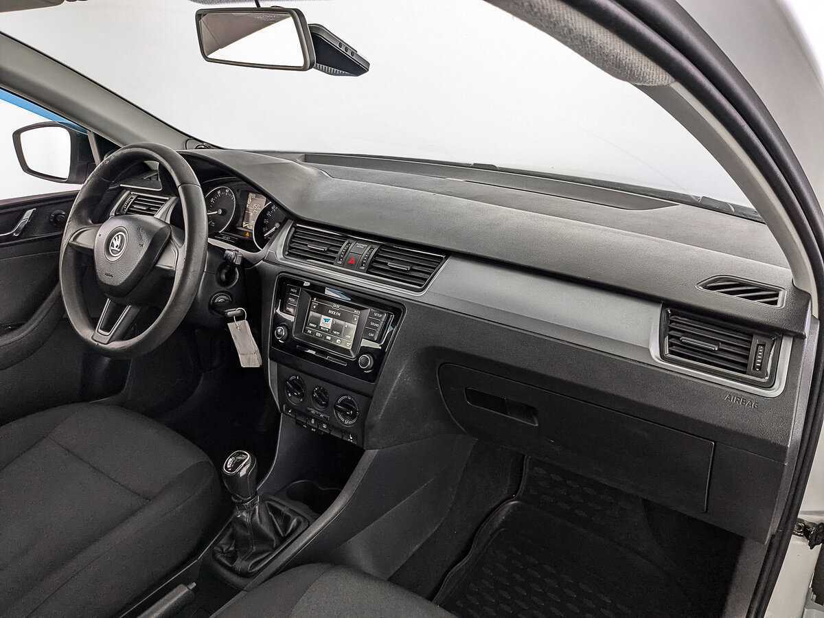 Купить Skoda Rapid с пробегом. Фото: #12
