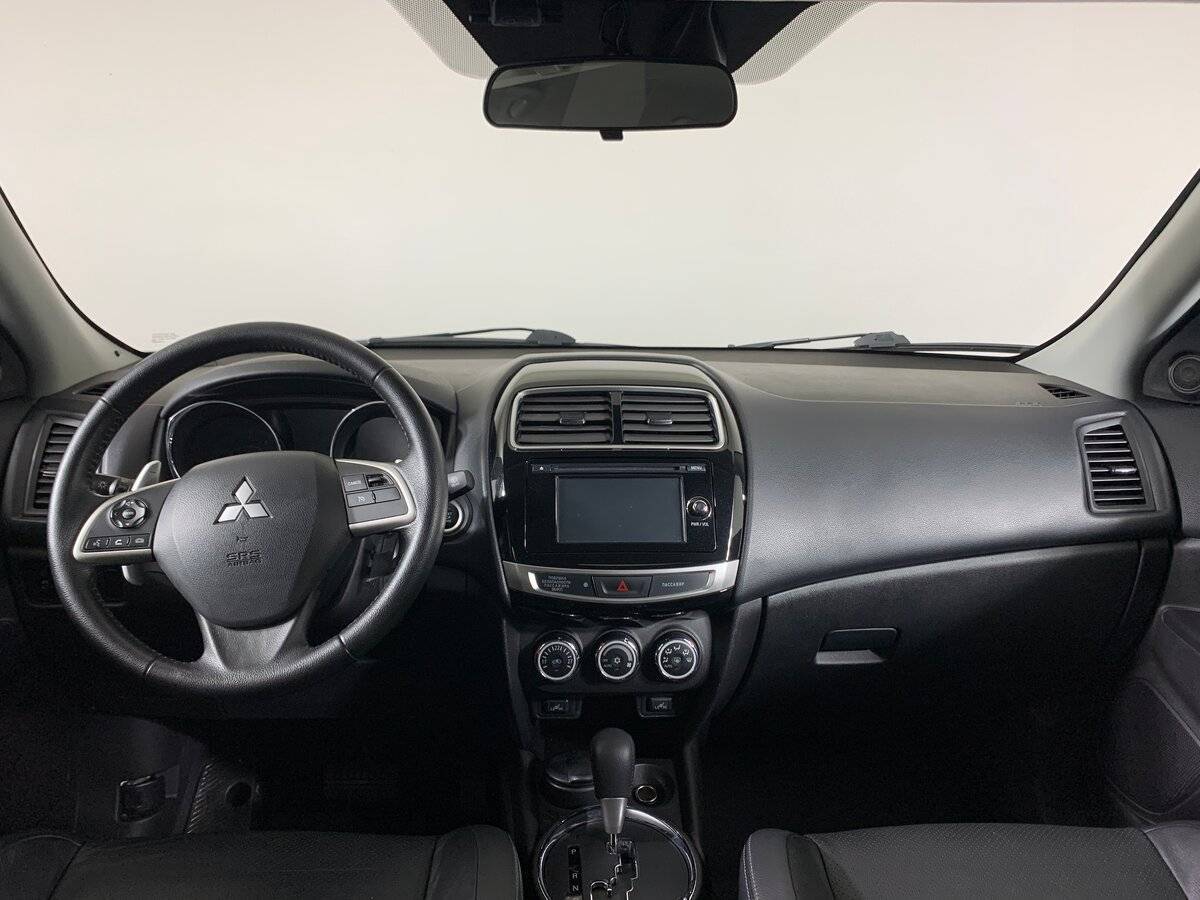 Купить Mitsubishi ASX с пробегом. Фото: #11