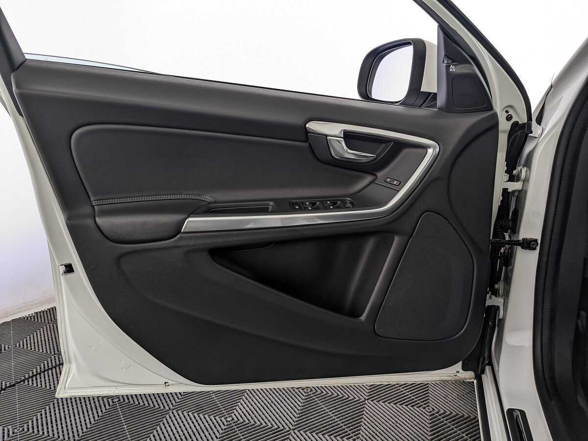 Купить Volvo S60 с пробегом. Фото: #13