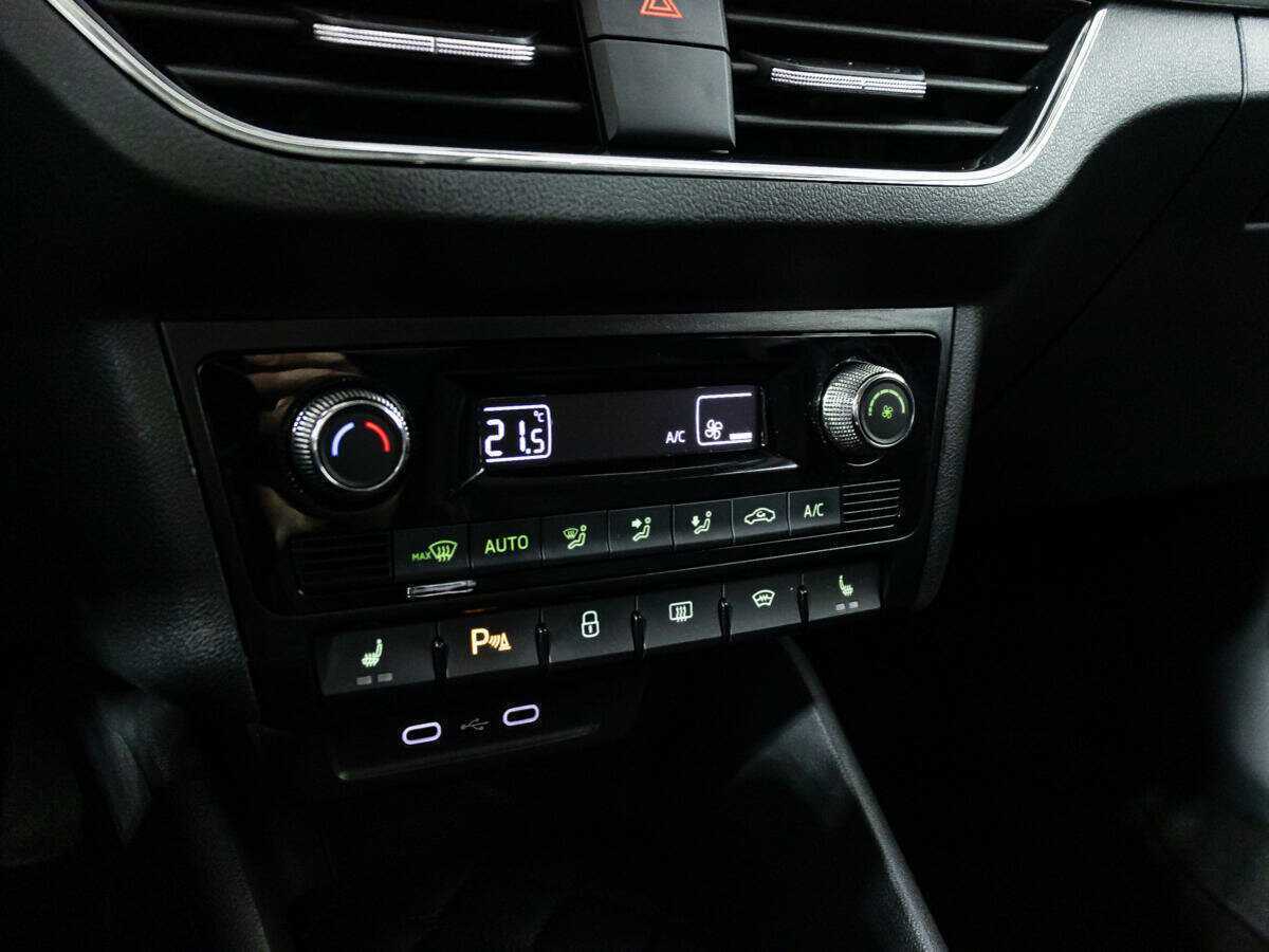 Купить Skoda Rapid с пробегом. Фото: #16