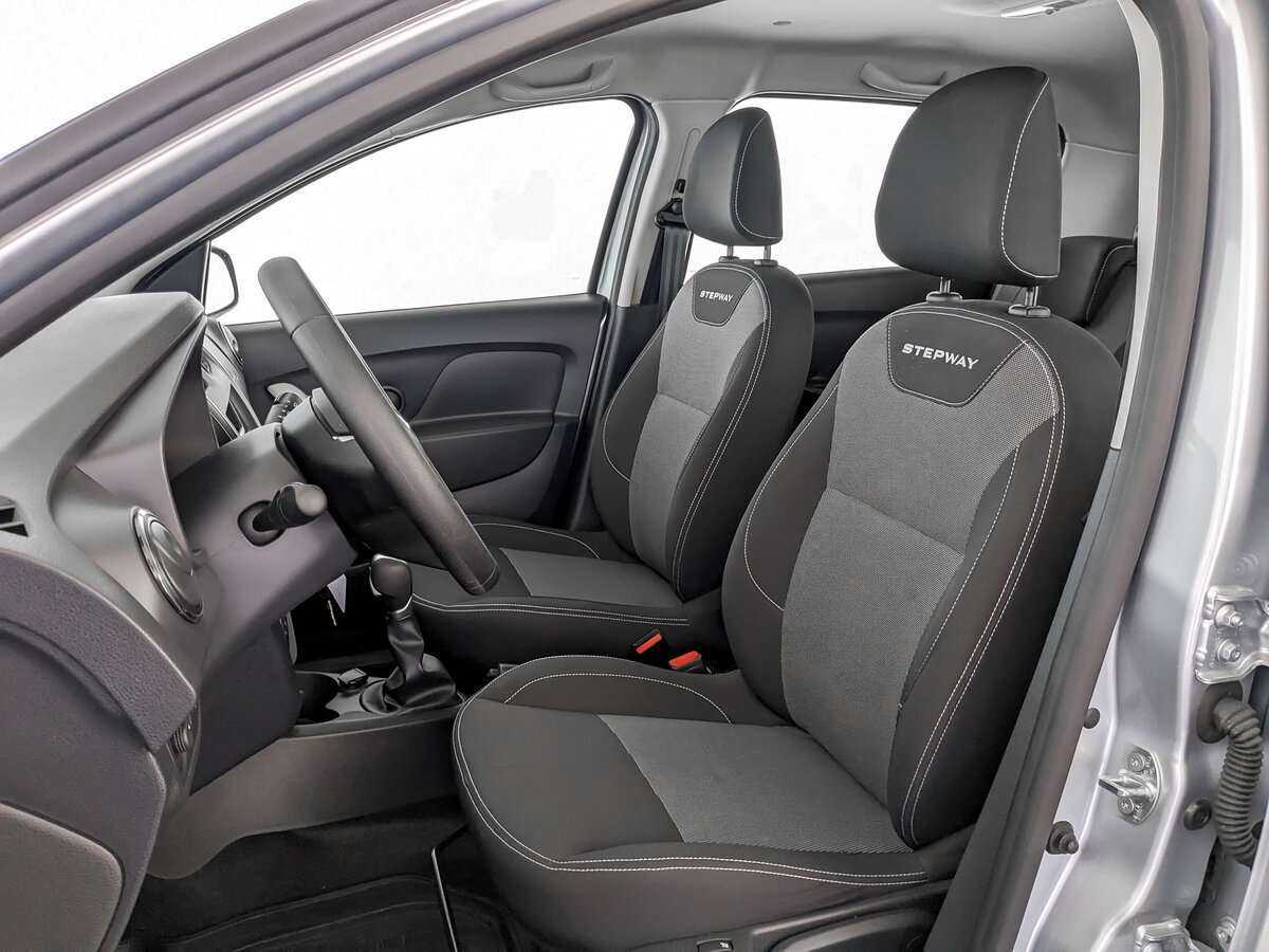 Купить Renault Sandero с пробегом. Фото: #19