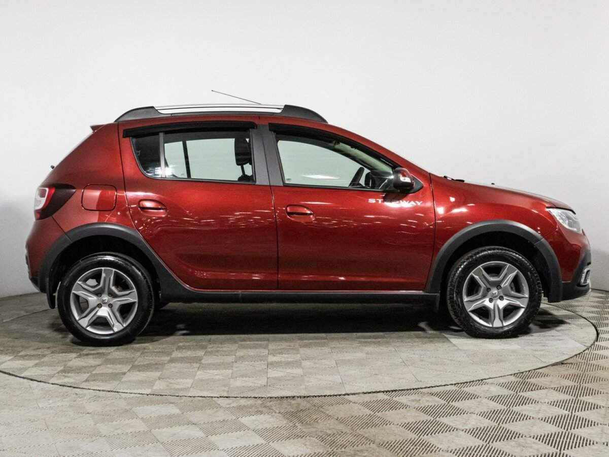 Купить Renault Sandero с пробегом. Фото: #3