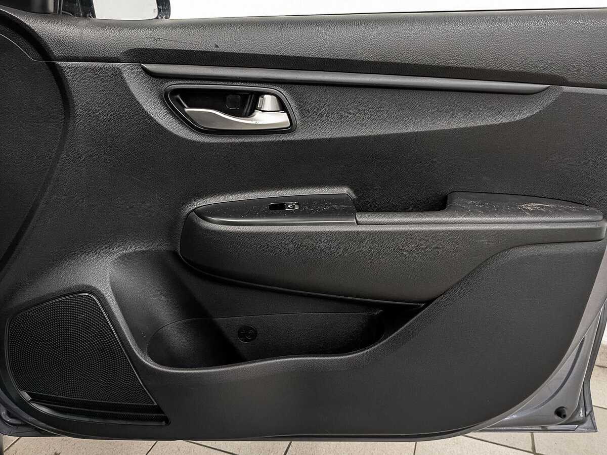 Купить Kia Rio с пробегом. Фото: #20