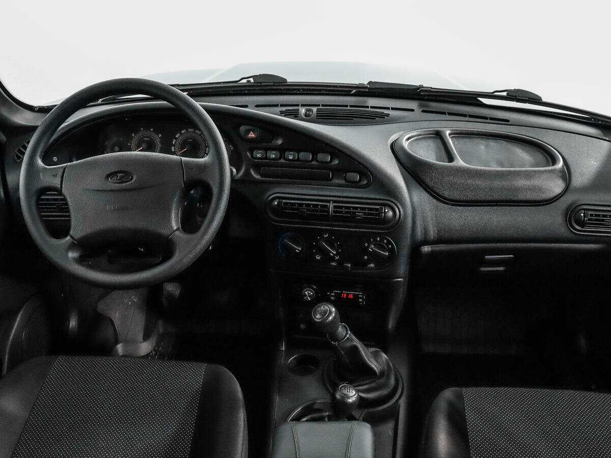 Купить Lada (ВАЗ) Niva с пробегом. Фото: #11