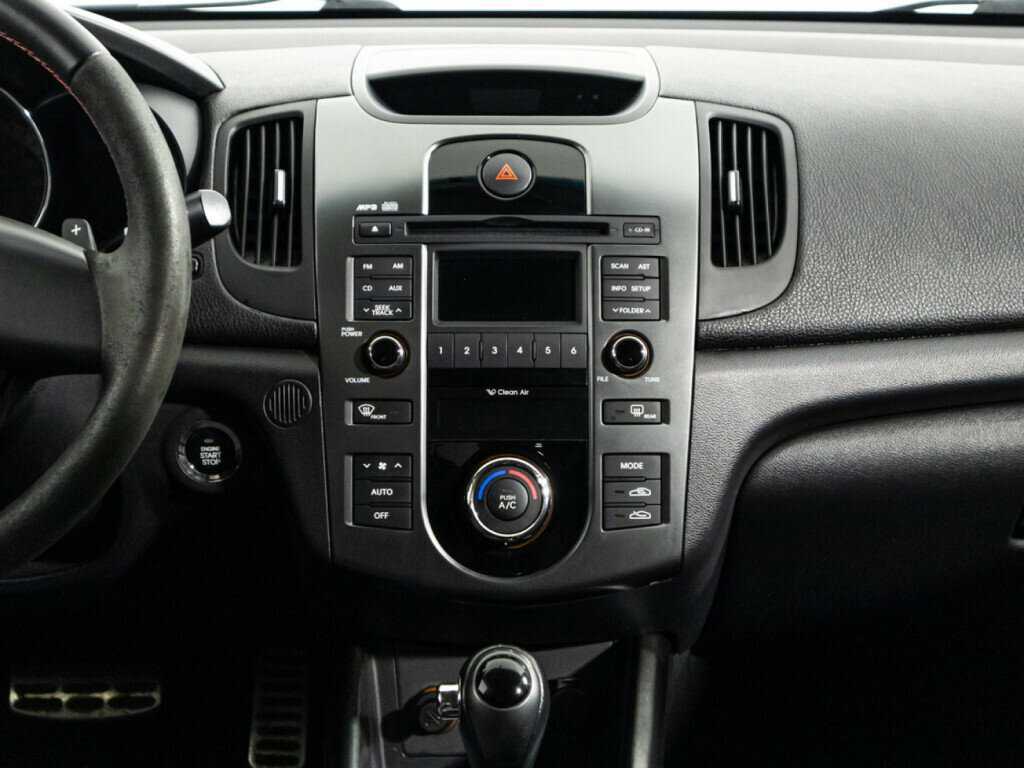 Купить Kia Cerato с пробегом. Фото: #13