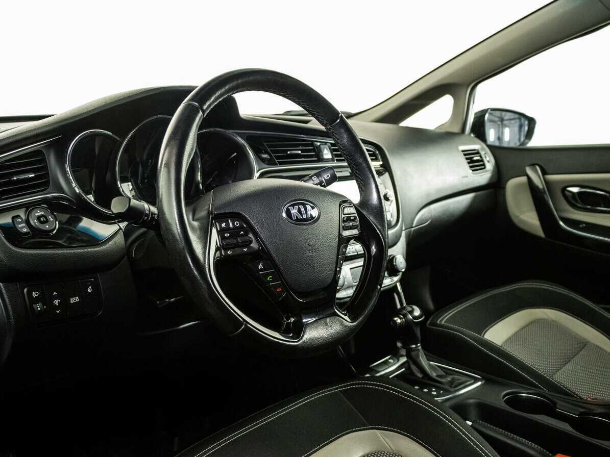 Купить Kia Ceed с пробегом. Фото: #10